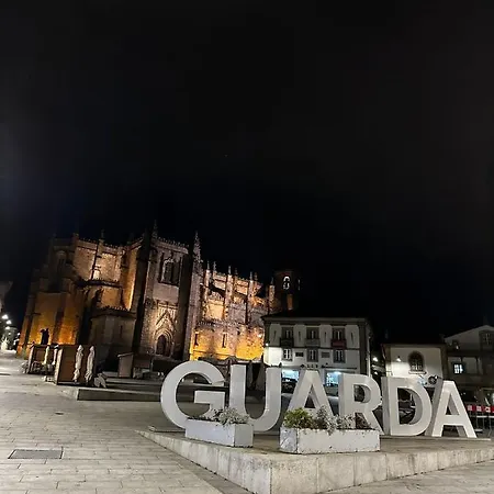 Rústico T1 no centro cidade Guarda Exterior foto